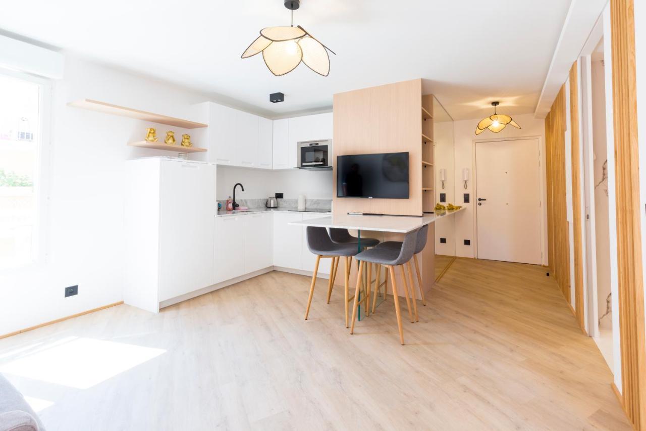 Renaissance - Monaco - 2 Pieces - Parking Apartment